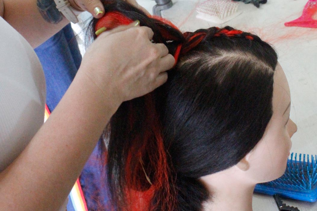 Taller Trenzas con Kanekalón Medellín <br> Marzo 2024